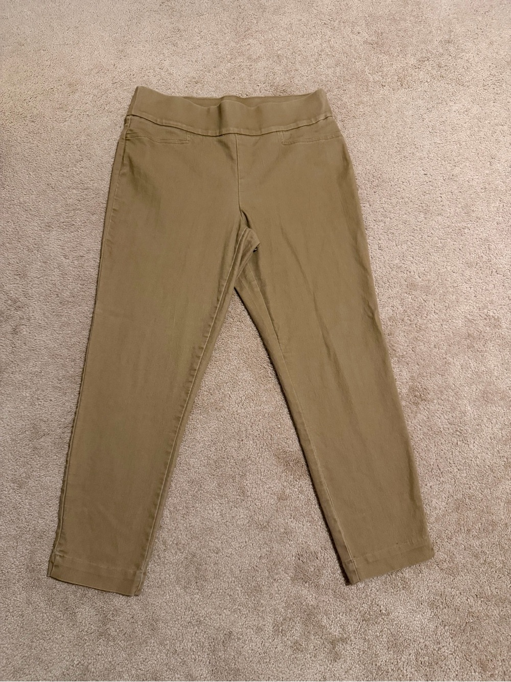 Women’s Khaki Slim Pull-On Ankle Pants